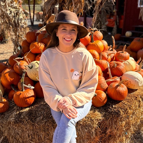 Meet your Posher, Jocelyn - Picture 1 of 1